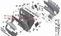 Lateral trim panel rear