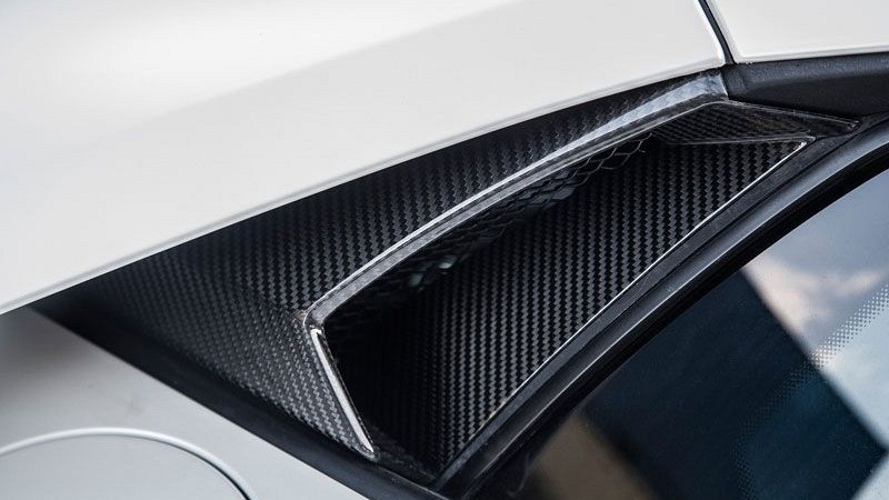 Photo of Novitec Air Intake Side Windows (Coupe) for the Lamborghini Huracan - Image 3