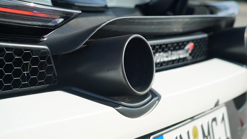 Photo of Novitec POWER OPTIMIZED EXHAUST SYSTEM RACE, COMPLETE HEAT-PROTECTED for the McLaren 720S - Image 2