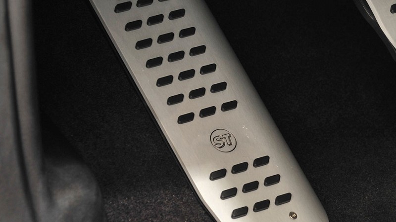 Photo of Startech Aluminium footrest for the Land Rover Range Rover Vogue - Image 1