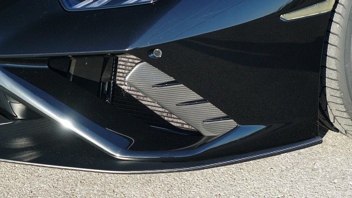 Photo of Novitec Side Flaps (RWD Only) for the Lamborghini Huracan EVO/EVO RWD - Image 2