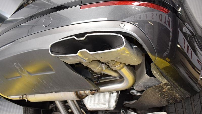 Photo of Quicksilver - Active Valve Sport Exhaust System (W12) for the Bentley Bentayga - Image 2