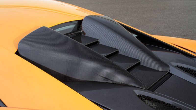 Photo of Novitec Engine Cover (Carbon) for the McLaren 540C - Image 3