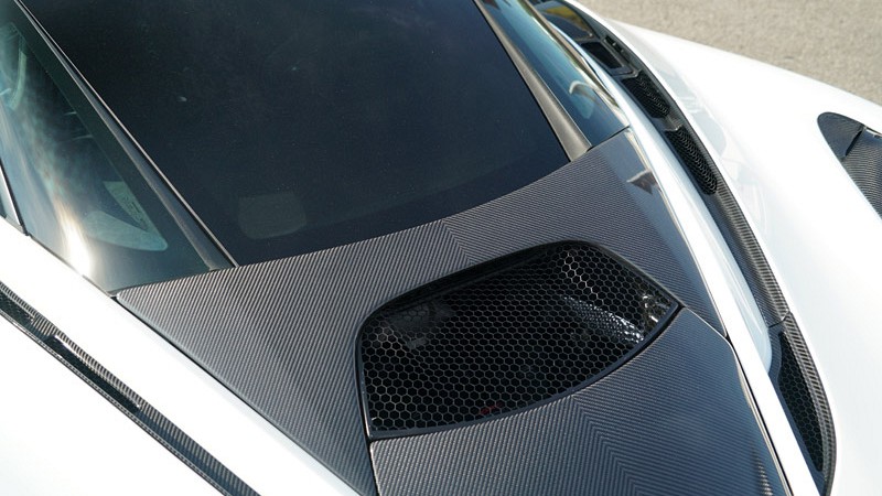 Photo of Novitec Engine Cover for the McLaren 720S - Image 2