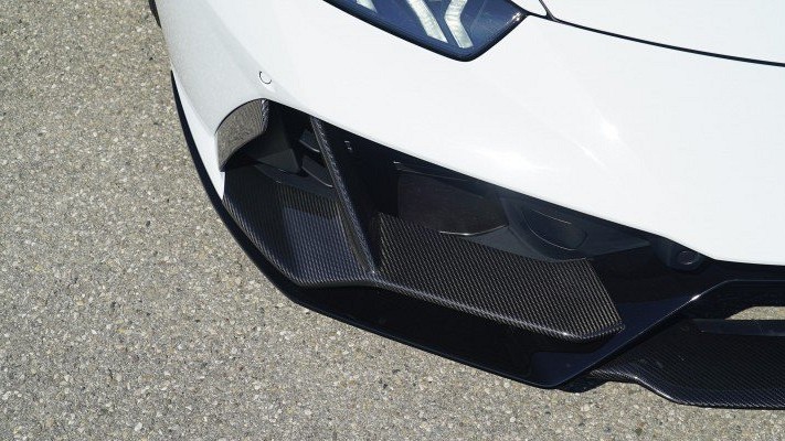 Photo of Novitec Carbon Fibre Front Cover for the Lamborghini Huracan EVO/EVO RWD - Image 2