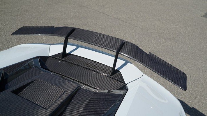 Photo of Novitec Carbon Fibre Rear Wing for the Lamborghini Huracan Evo - Image 2
