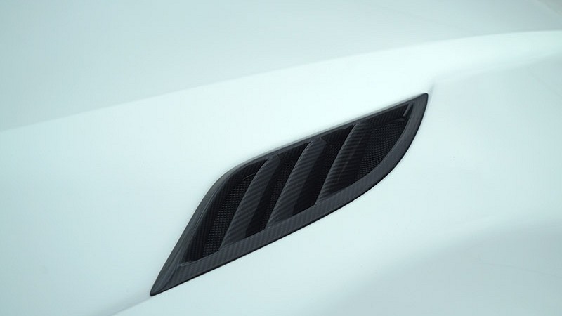 Photo of Novitec Carbon Inset for Air Outlet Engine Bonnet for the Ferrari Portofino - Image 2