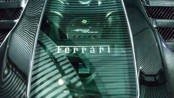 Photo of Capristo Engine Bonnet / Cover in Carbon Fibre & Glass (Spider) for the Ferrari 458 Italia/Spider - Image 17
