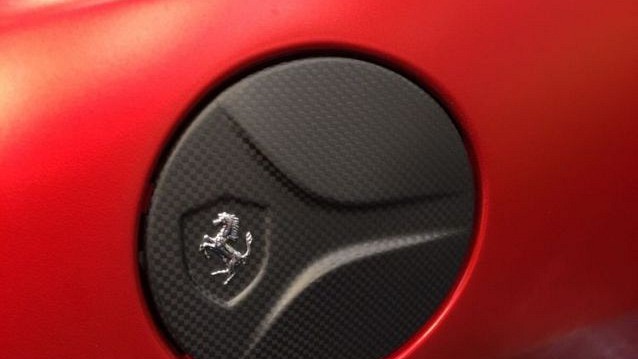 Photo of Capristo Fuel Tank Cap (Carbon) for the Ferrari 488 GTB/Spider - Image 2