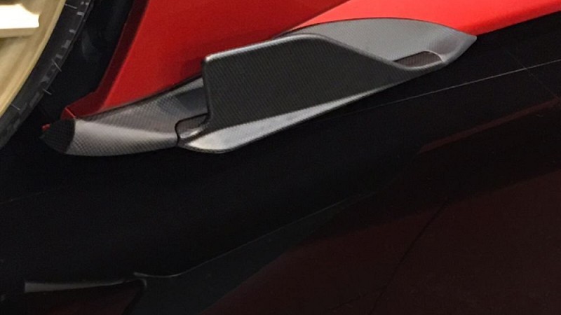 Photo of Capristo Side Fins (Carbon) for the Ferrari 488 GTB/Spider - Image 5