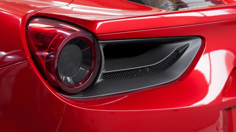 Photo of Capristo Tail Light Covers (Carbon) for the Ferrari 488 GTB/Spider - Image 2