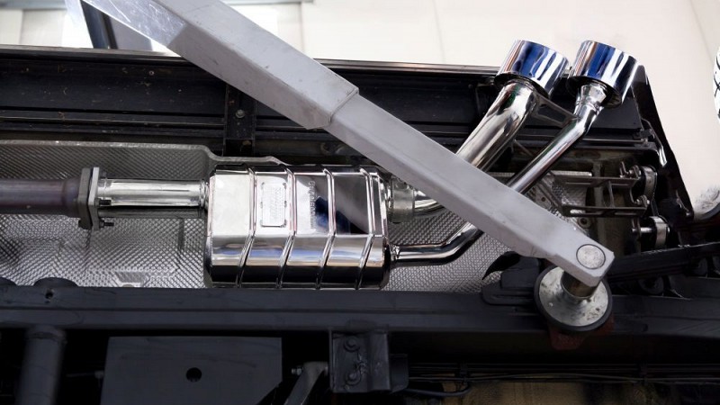 Photo of Capristo Two Tailpipe Exhaust System for the Mercedes Benz G63 AMG (W463) - Image 3