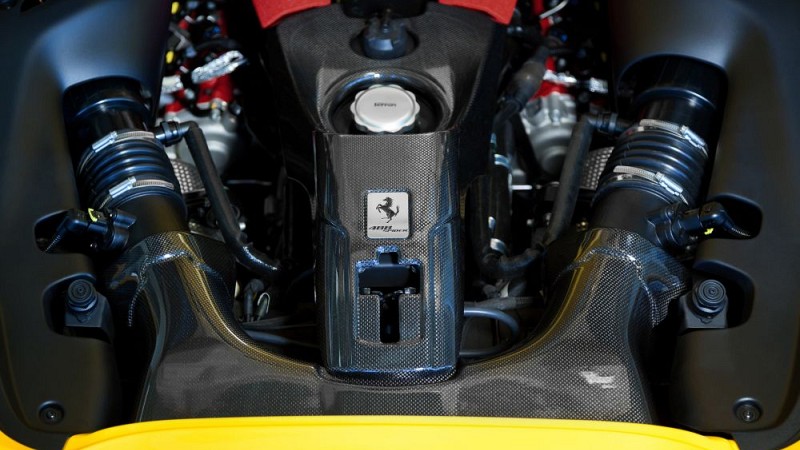 Photo of Capristo Airbox & Lock Cover (Carbon) for the Ferrari 488 GTB/Spider - Image 10