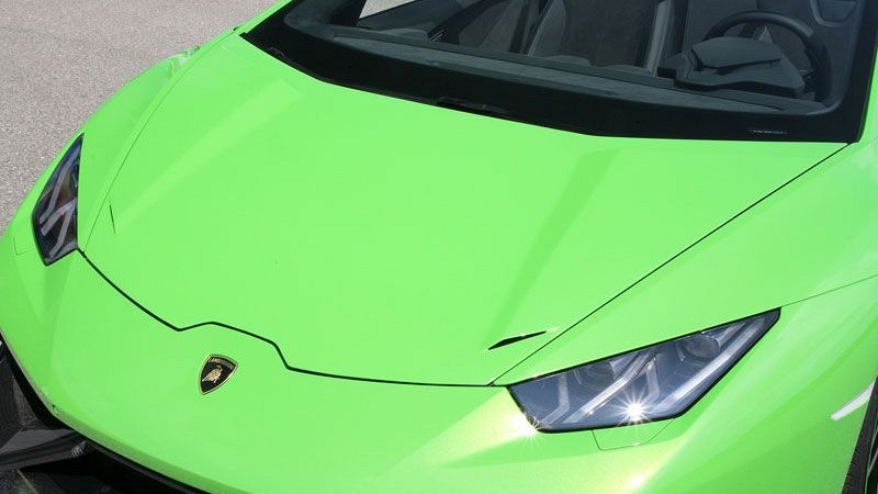 Photo of Novitec Hood with Air Ducts for the Lamborghini Huracan - Image 3