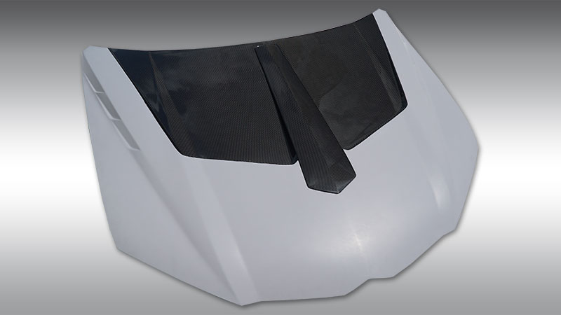 Photo of Novitec Carbon Engine Bonnet for the Lamborghini Urus - Image 1