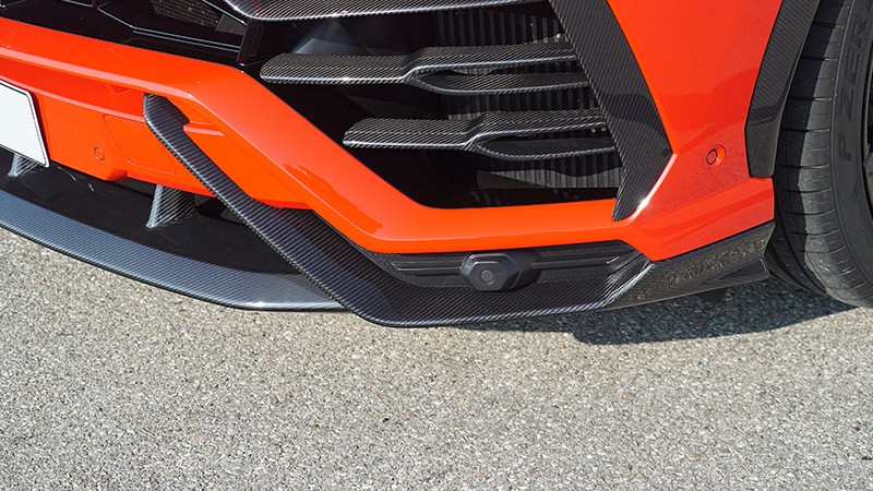 Photo of Novitec Carbon Lateral Front Bumper for the Lamborghini Urus - Image 2