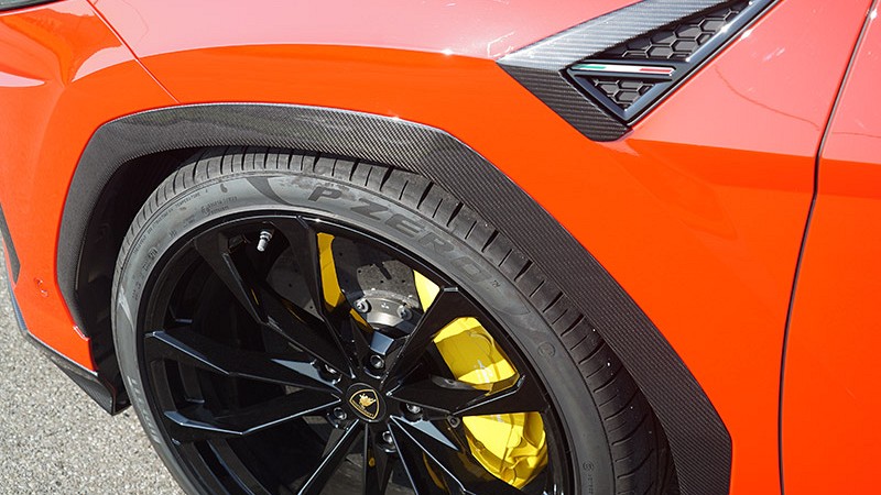 Photo of Novitec Carbon Fender Covers (4 Set) for the Lamborghini Urus - Image 2