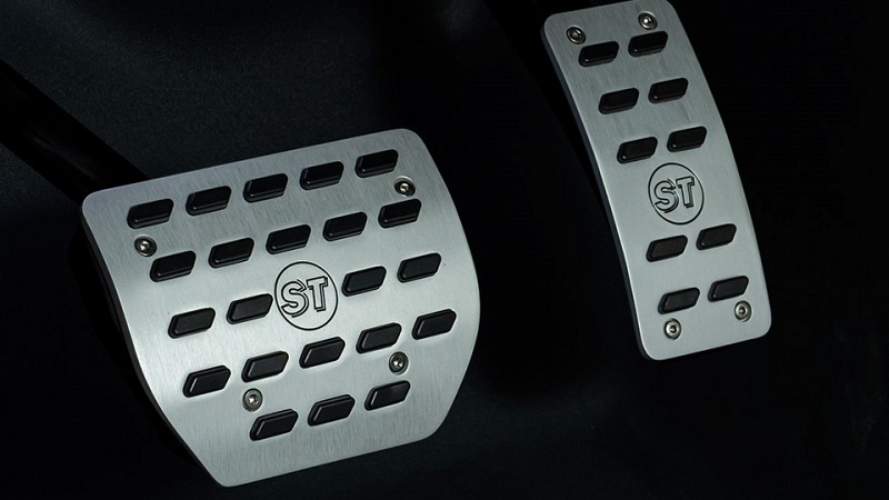 Photo of Startech Aluminium pedal pads for the Land Rover Range Rover Sport - Image 1