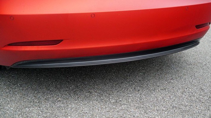 Photo of Novitec Carbon Rear Diffusor for the Tesla Model 3 for the Tesla Model 3 - Image 2