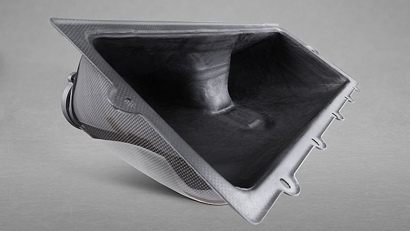 Photo of Capristo Airbox Cover in Carbon Fibre for the Ferrari 458 Speciale/Aperta - Image 8