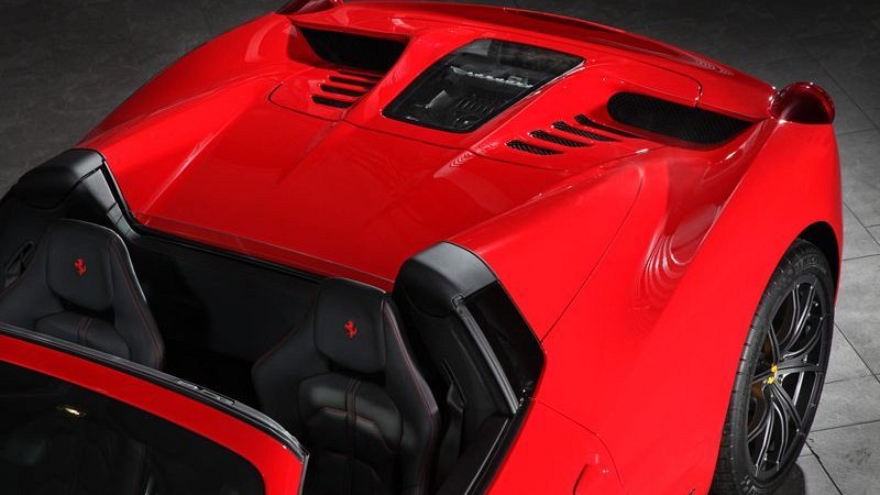 Photo of Capristo Engine Bonnet / Cover in Carbon Fibre & Glass (Spider) for the Ferrari 458 Italia/Spider - Image 8