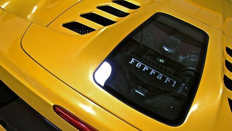 Photo of Capristo Engine Bonnet / Cover in Carbon Fibre & Glass (Spider) for the Ferrari 458 Italia/Spider - Image 11