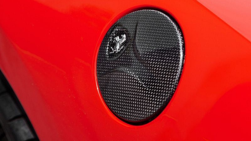 Photo of Capristo Fuel Tank Cap in Carbon Fibre for the Ferrari 458 Speciale/Aperta - Image 3