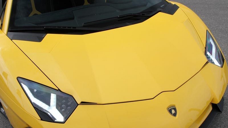 Photo of Novitec Trunk Lid with Air Ducts for the Lamborghini Aventador SV - Image 3