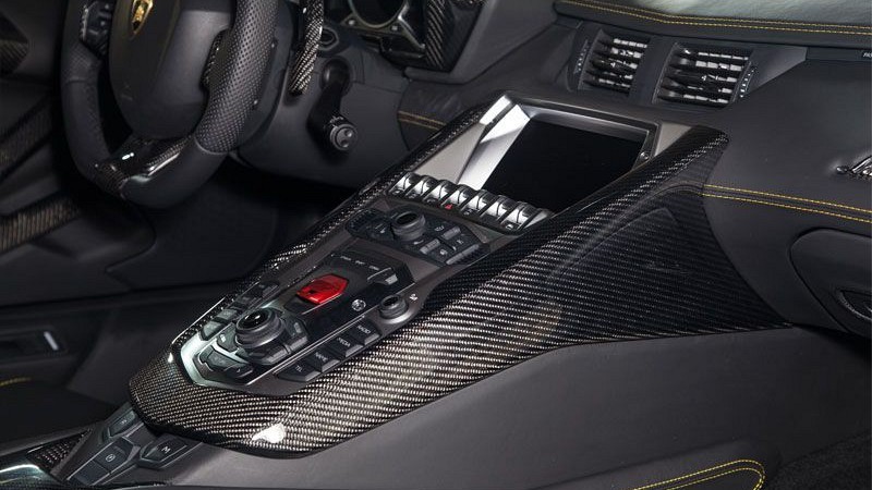 Photo of Novitec Cover For Centre Console for the Lamborghini Aventador - Image 2